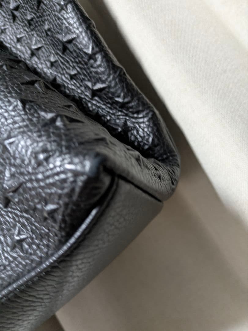 JIMMY CHOO エンボス加工トートバッグMサイズ
