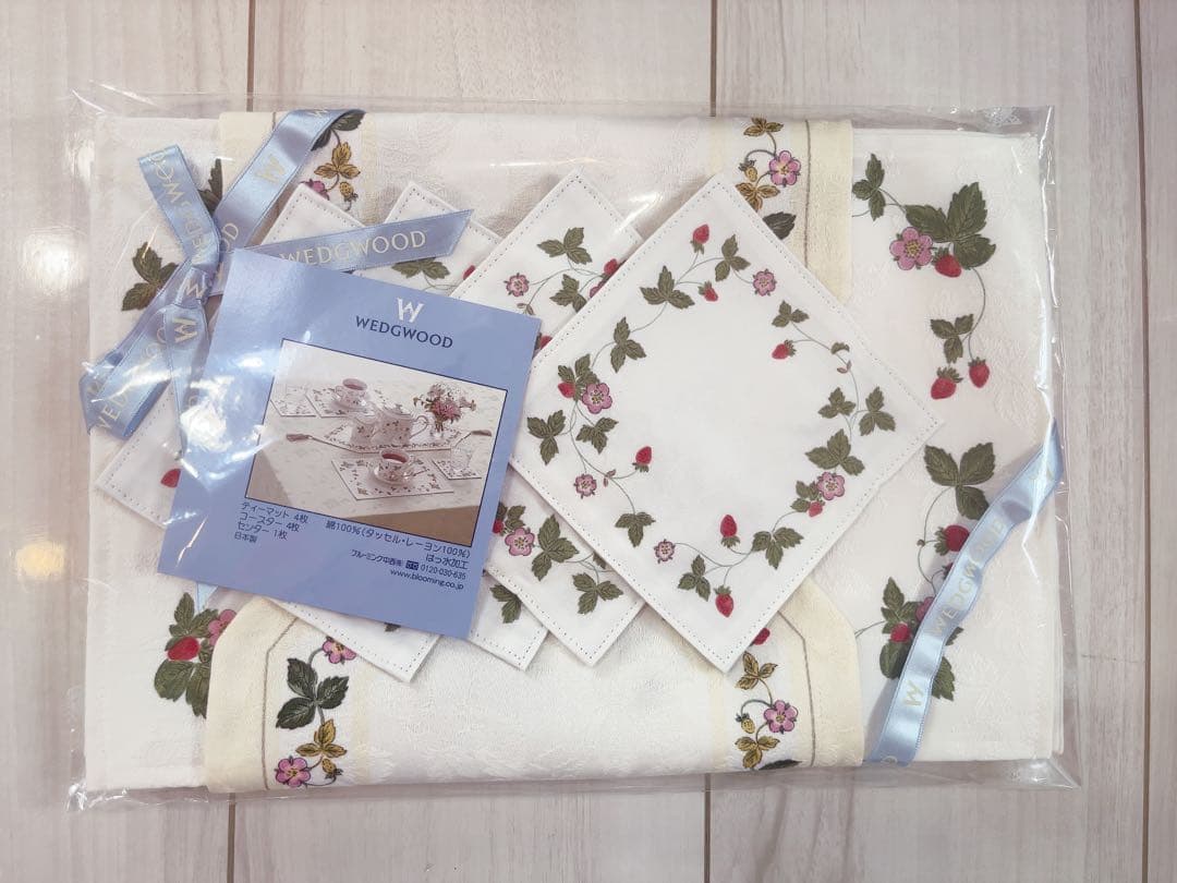  ストロベリー柄 テーブルクロスセット