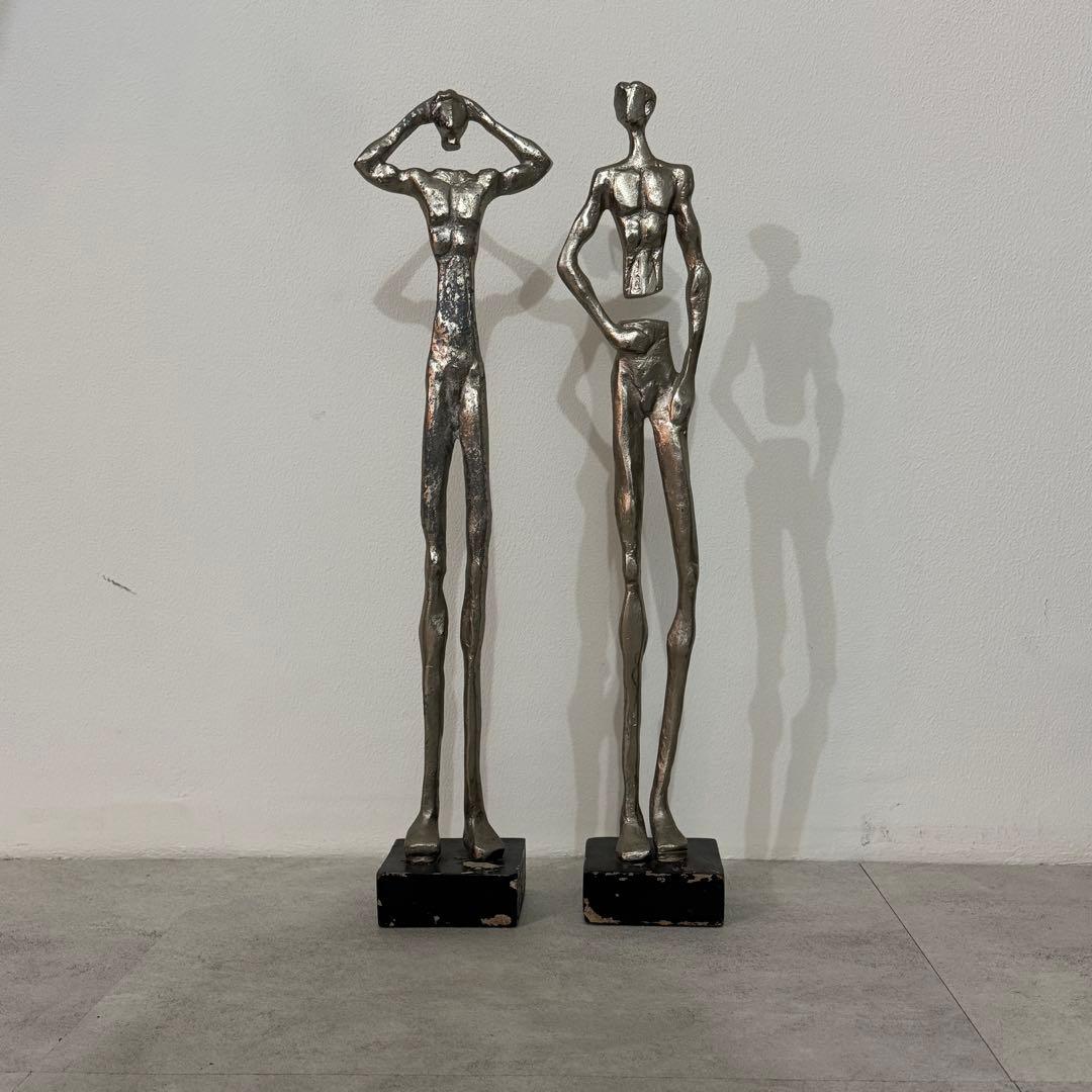 金属製人型彫刻 2体セット 海外買い付け