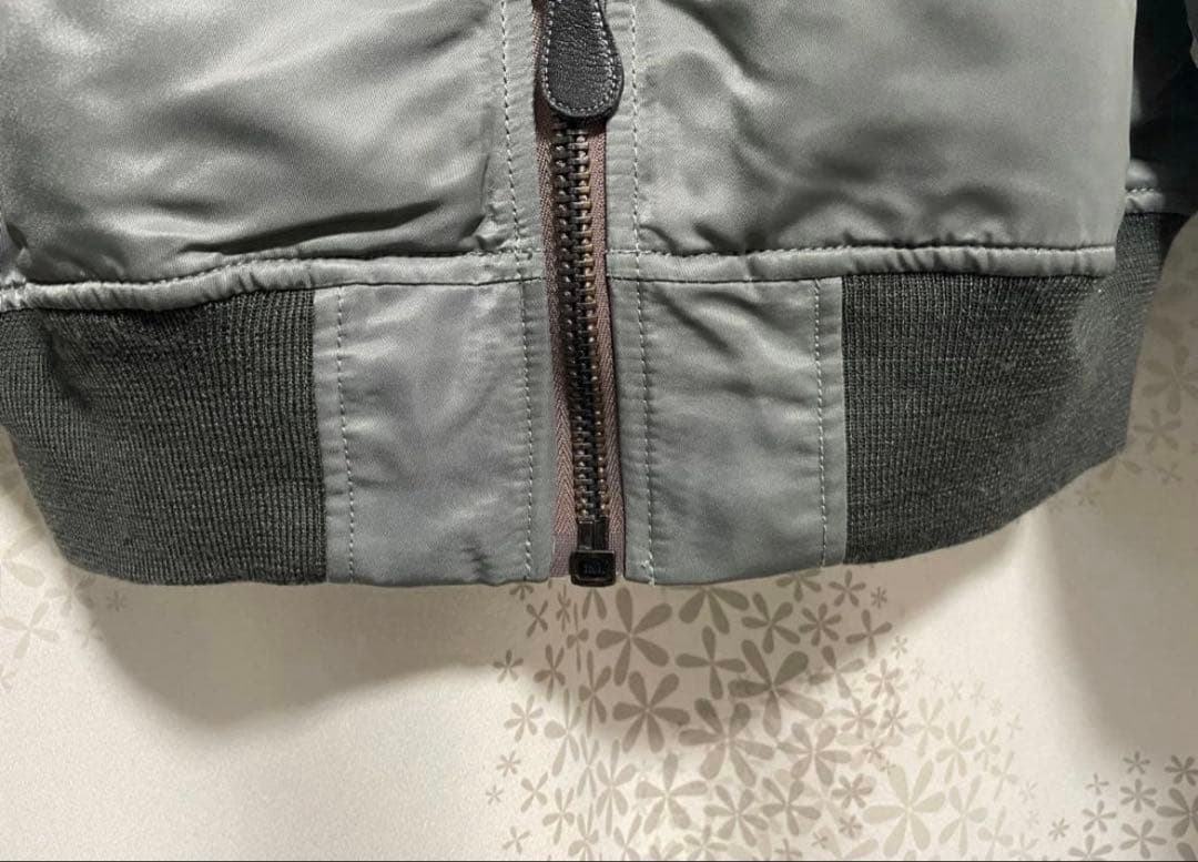 フェローズ　MA-1 Thin Down使用