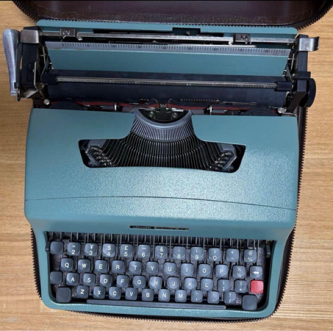 14〜22日限定グッチバッグ&美品　オリベッティOlivetti タイプライター