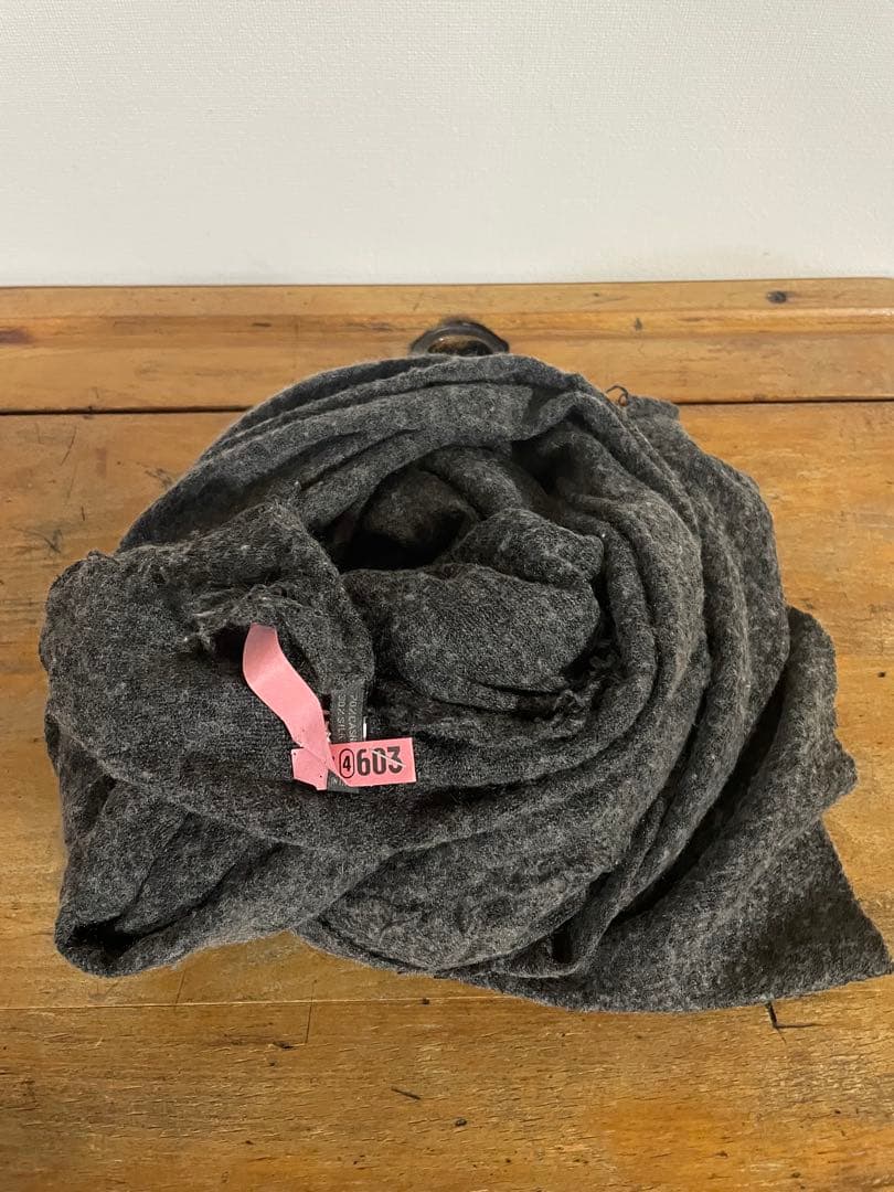 ファリエロサルティのストール　ダークグレー