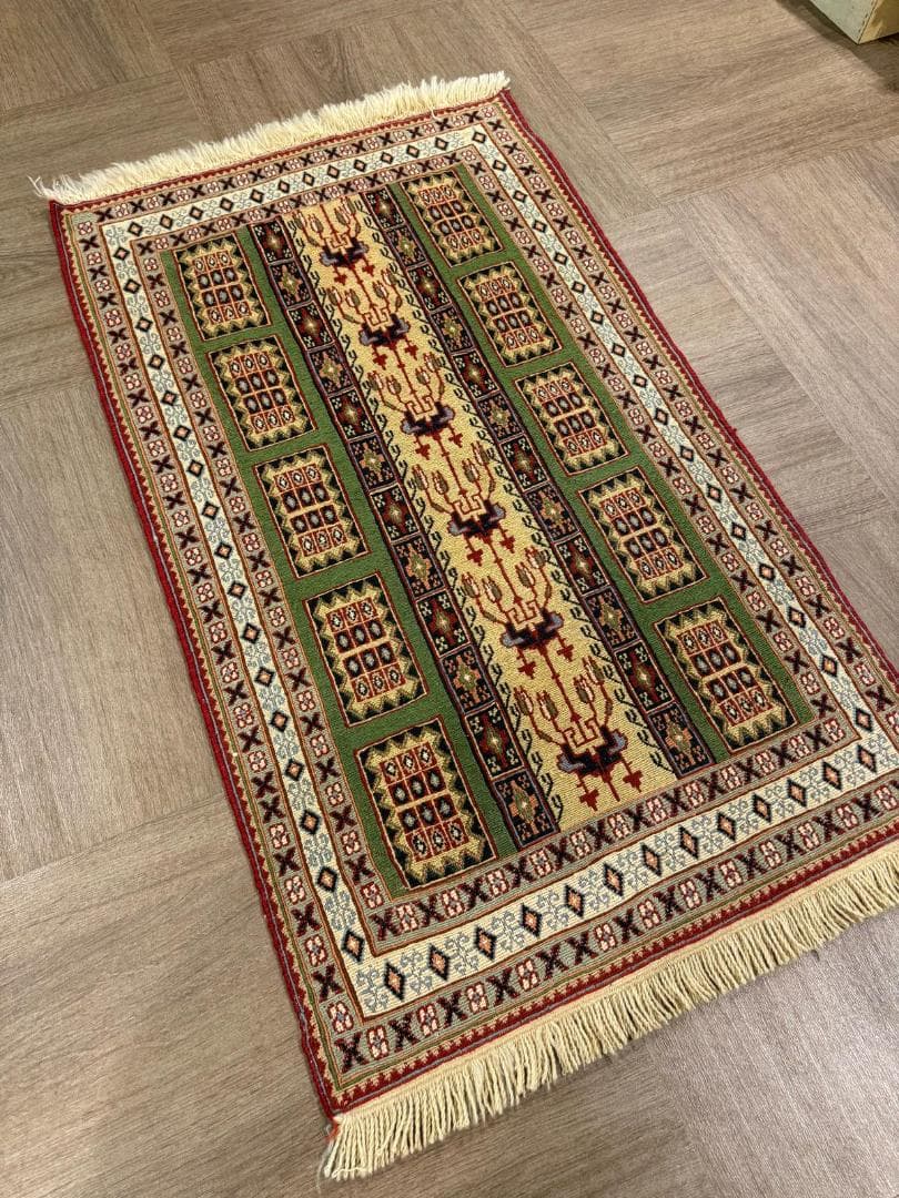 手織りペルシャ絨毯 シルジャン スマックキリム 106x64cm イラン産 玄関