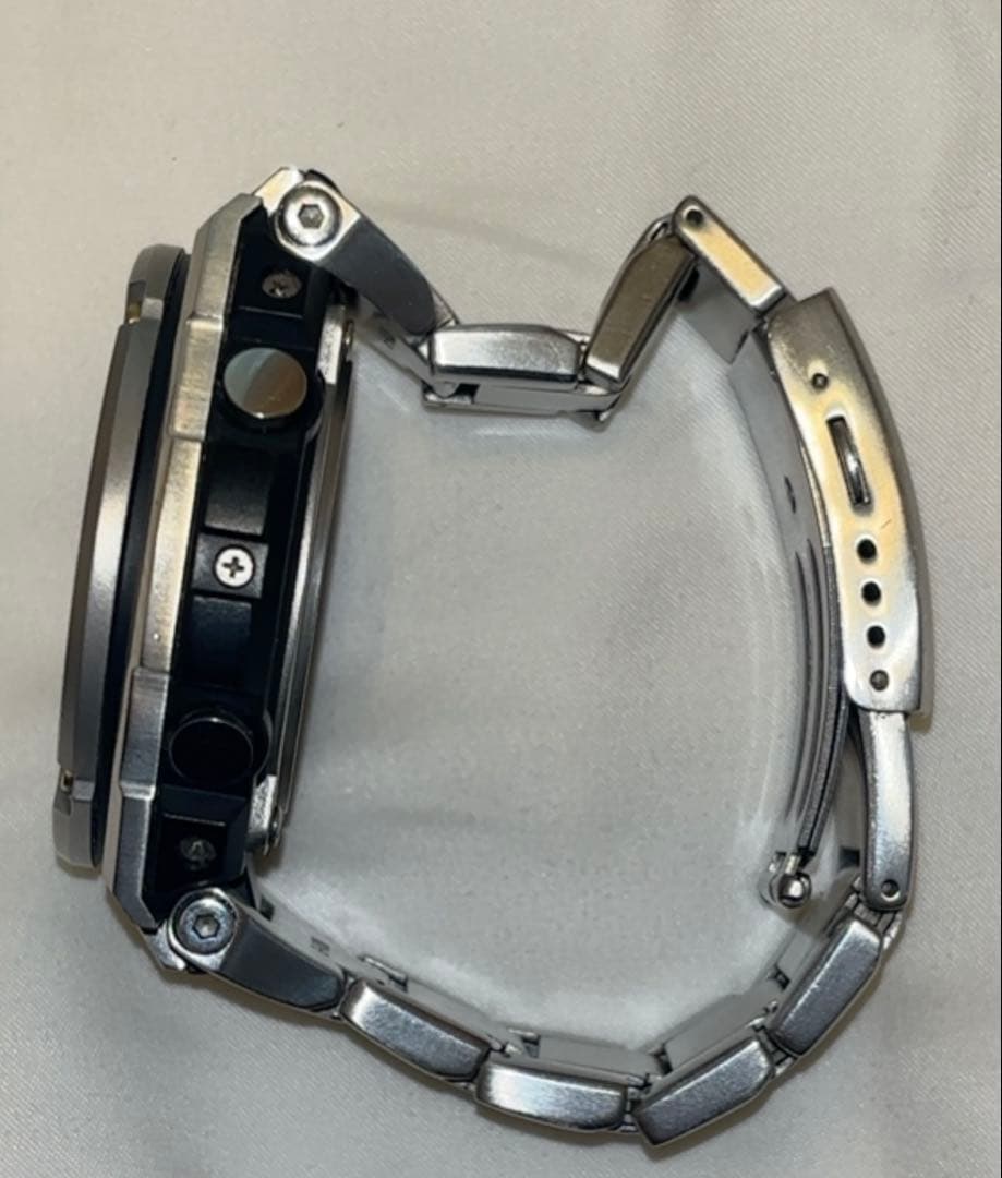 時計 G-SHOCK GST-W110D