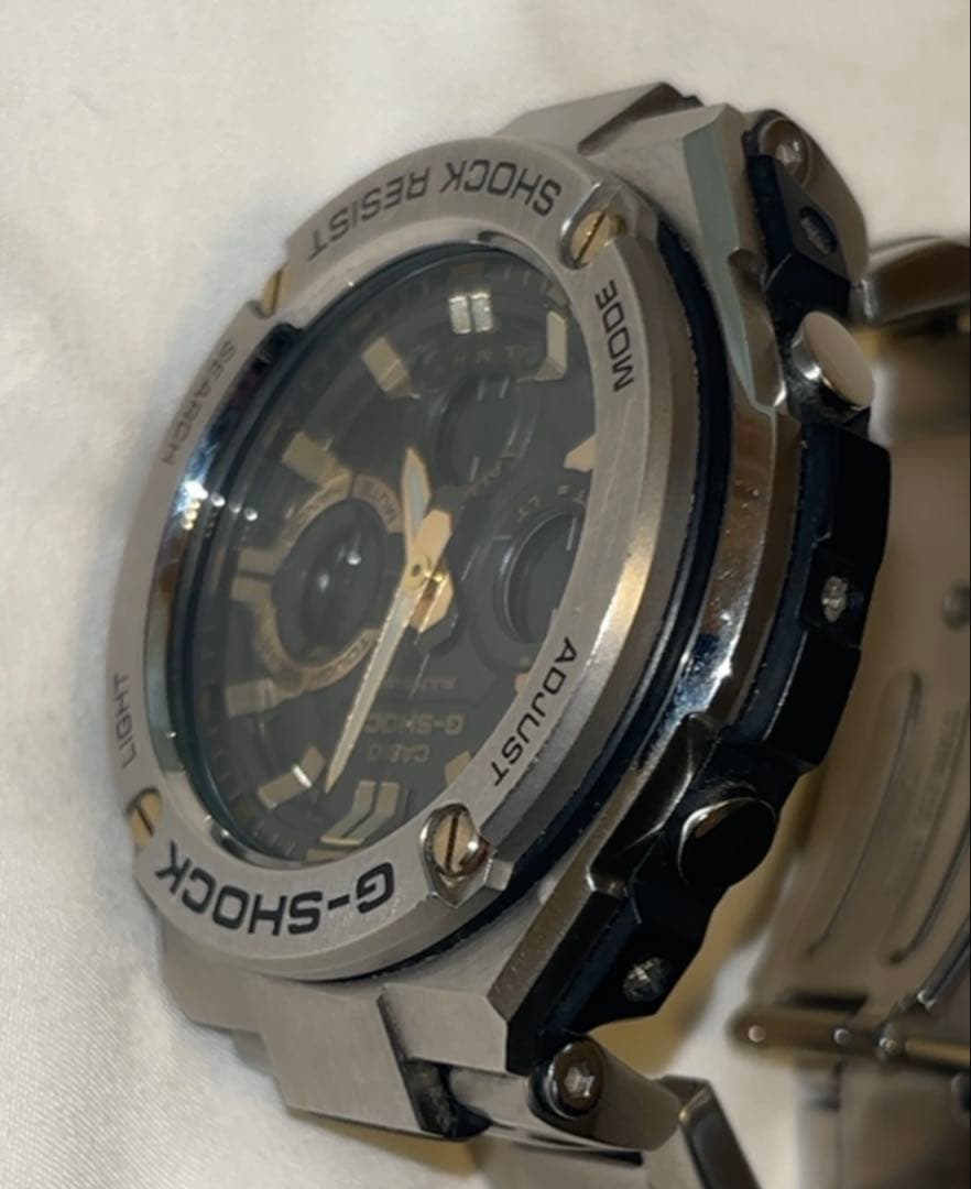 時計 G-SHOCK GST-W110D