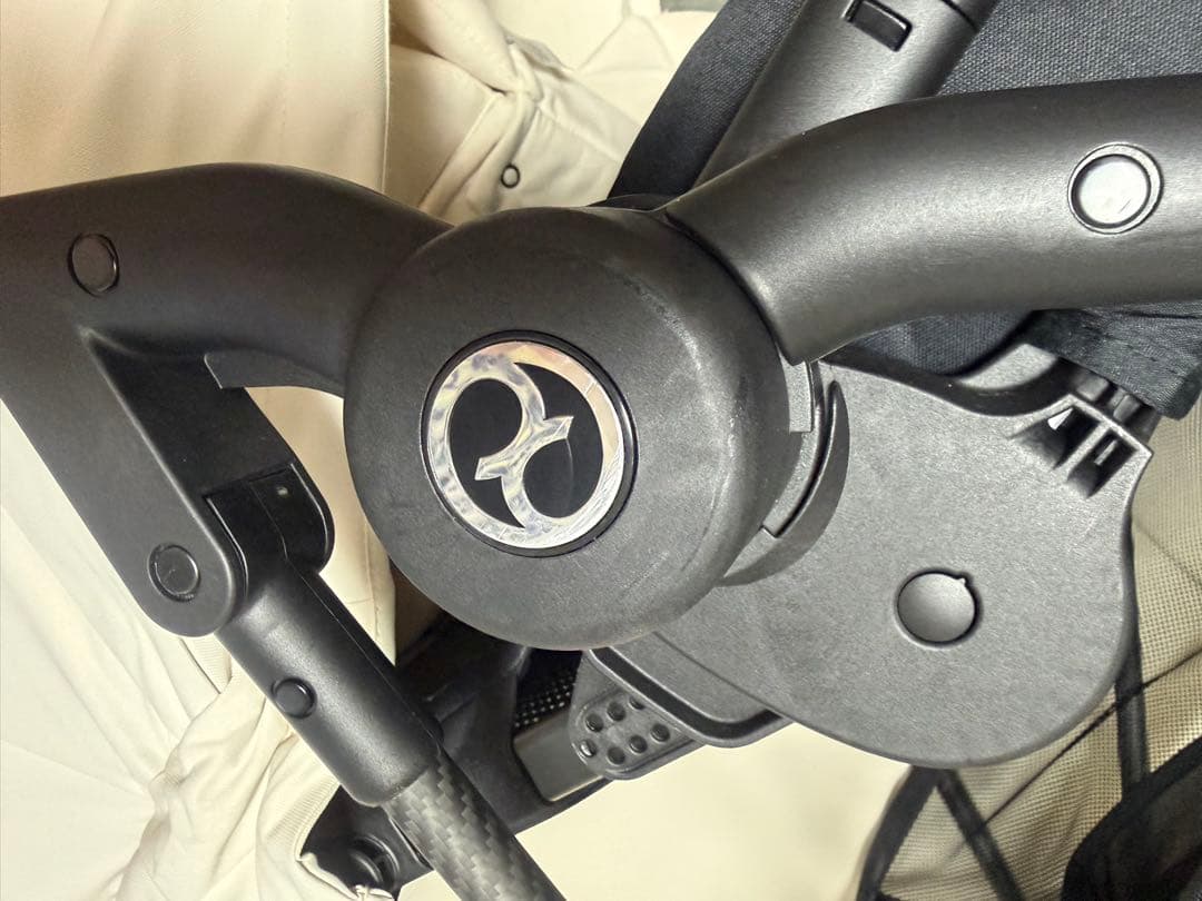 美品　使用少　サイベックス メリオ カーボン CYBEX MELIO 2023年