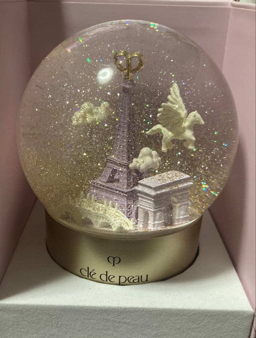 クレドポーボーテ　スノードーム