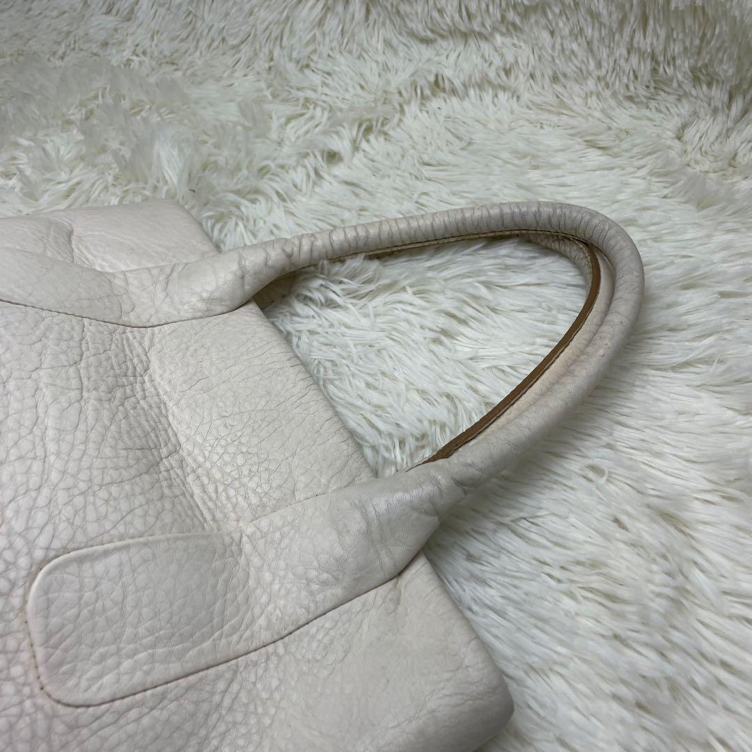 【美品】ヒロフ トートバッグ バケツ型 シボ革 ホワイト Hロゴ 手提げ