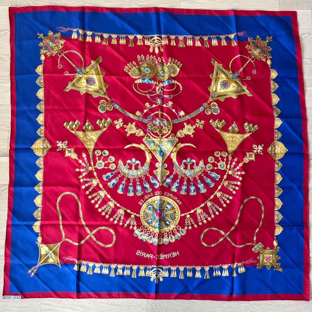 HERMES エルメス カレ90 砂漠のアクセサリー シルク スカーフ 女性 美