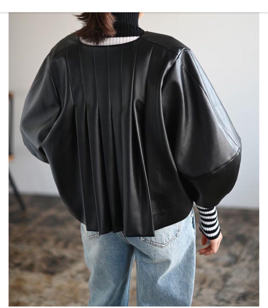 TREFLE＋1 プリーツエコレザージャケット