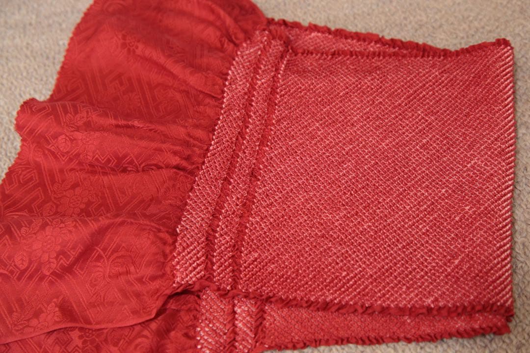 振袖フルセット 美品　黒と赤 モダン クール