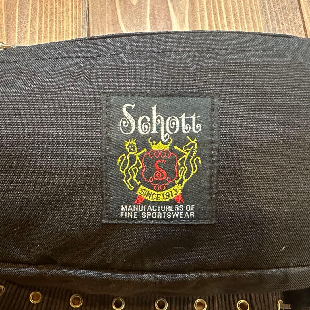 schottキルティング ボディバッグ ブラック