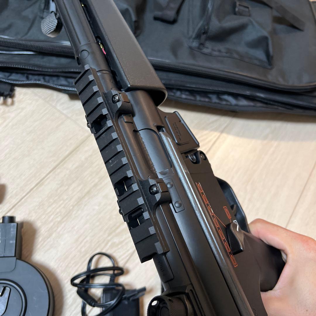 美品　東京マルイ 電動ガン MP5A5 ハイサイクルカスタム　バッテリー付