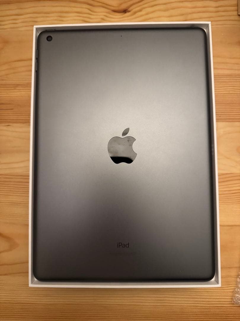 Apple iPad 第9世代 スペースグレー 64GB wifiモデル