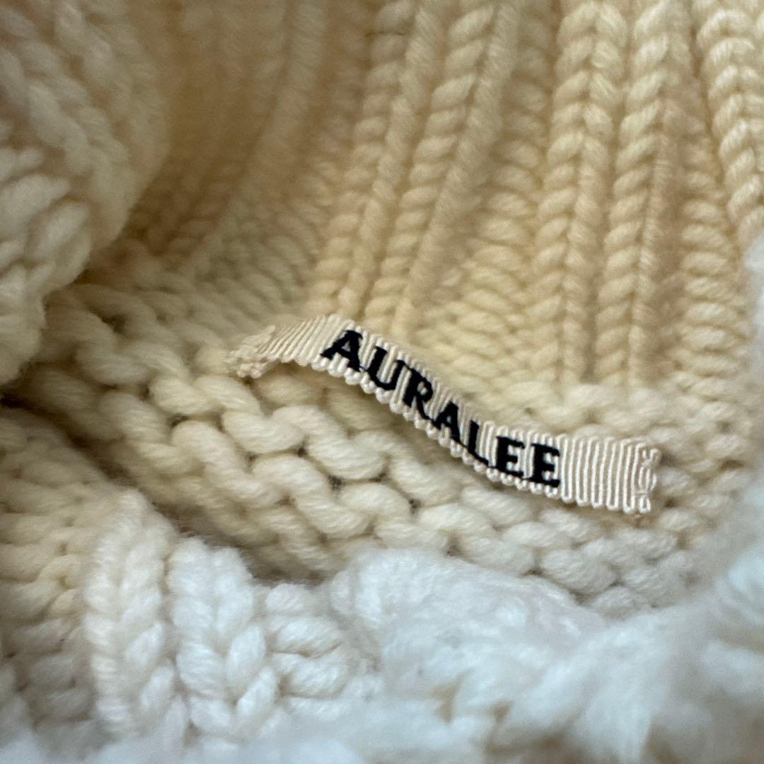 auralee オーラリー　Vネック　ニット　ウール