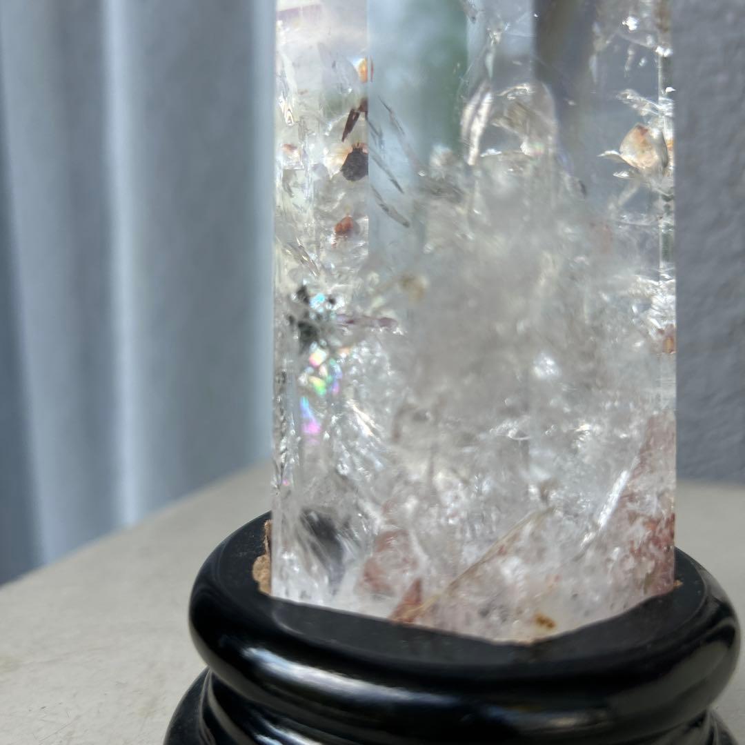水晶　六角柱　レインボー多数入　透明度抜群