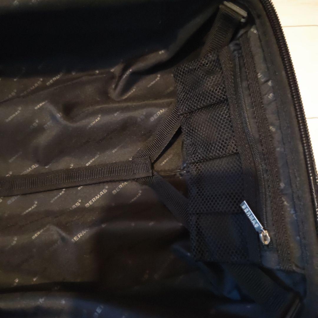 BERMASダークブルー 中型キャリーケース ポリカーボネート