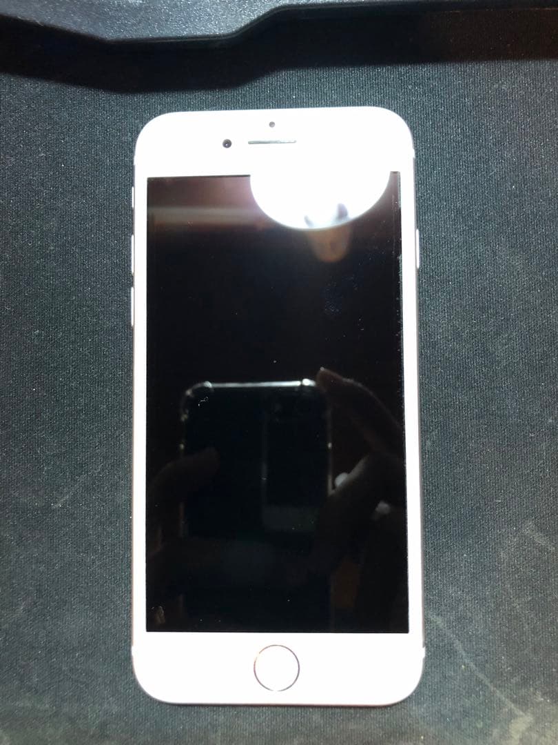 Apple iPhone 8 シルバー 本体 64gb