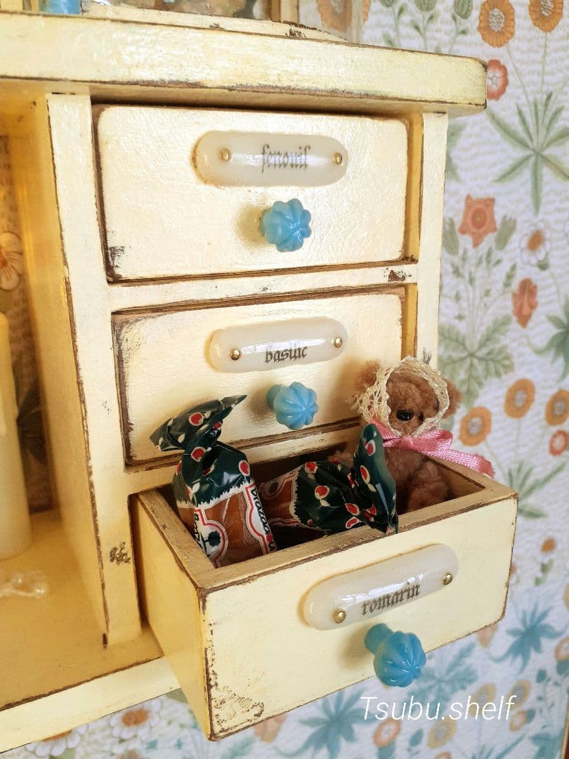 ウォールシェルフ　シャビー　ドロワー　ドールシェルフ