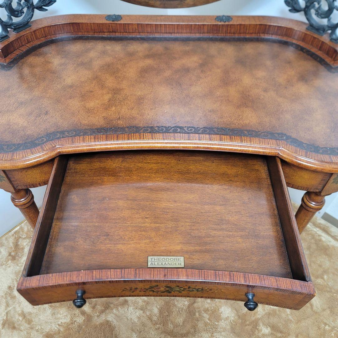 【お盆休み特別セール！！】クラシック　ドレッサーセオドア アレクサンダー