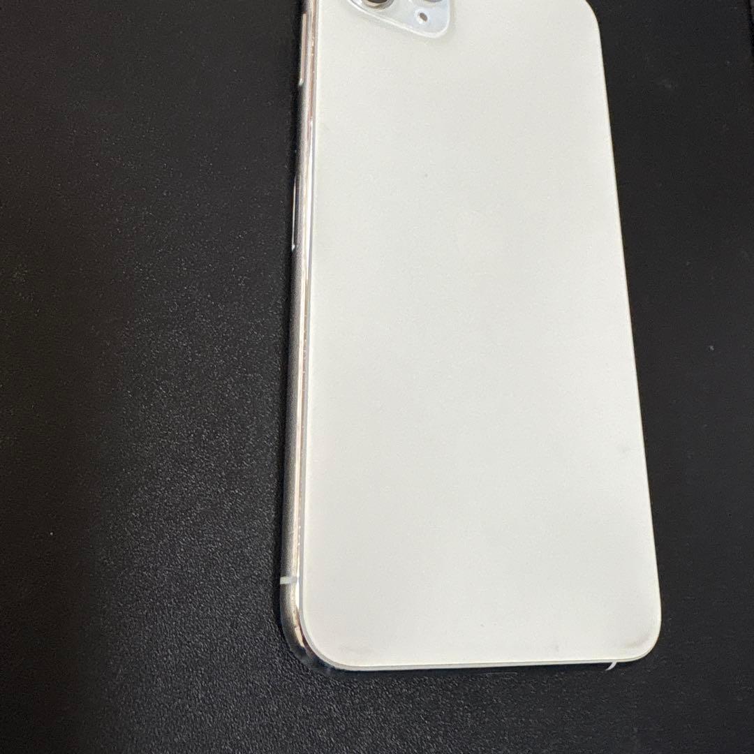 iPhone11pro max シルバー