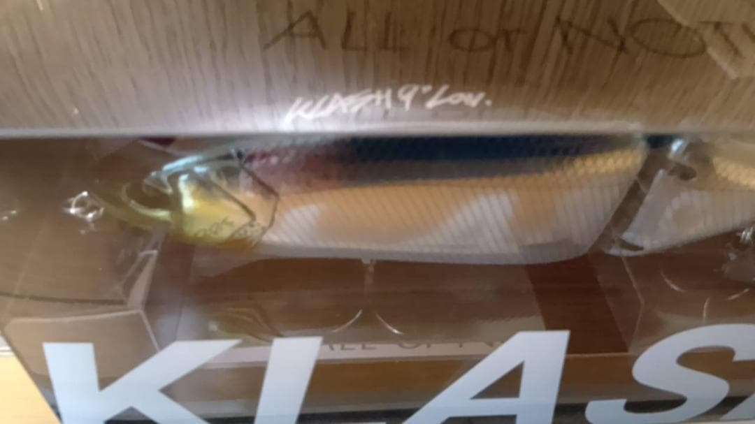 KLASH9 Low ＃究極ベイトフィッシュ V-Tail付（Pro Blue）