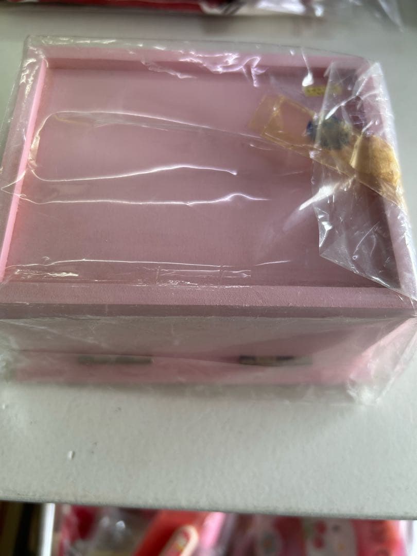 サンリオ　ハローキティ ティッシュボックス ピンク　カオハナ　レトロ