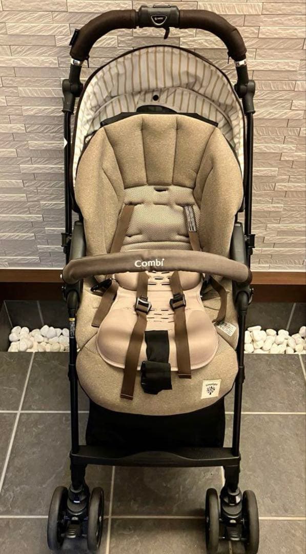 コンビ combi ベビーカー スゴカルα4キャス エッグショック