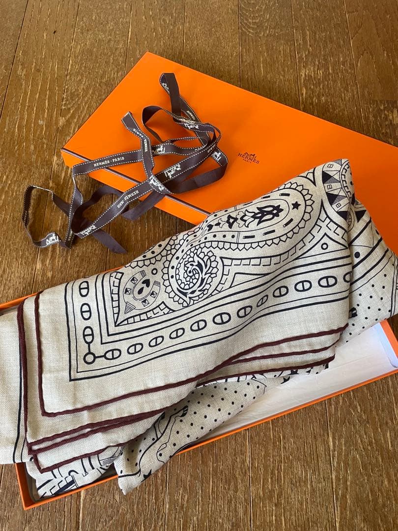 ♪エルメス　カシシル　シュヴァル　ドゥ　クール　バンダナ　クリスマスセール♪