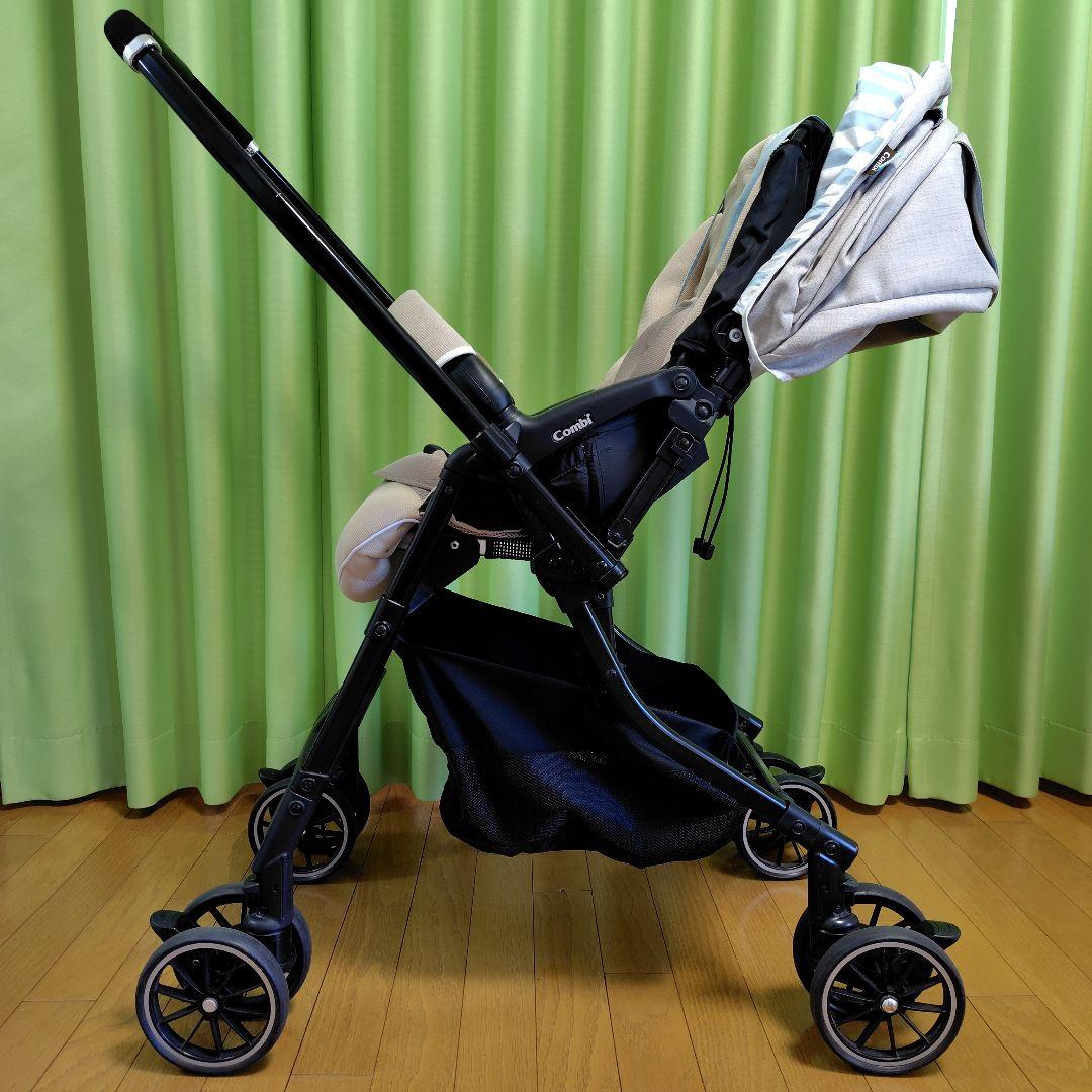 Combi　折りたたみベビーカー　ブラック　ベージュ　水色ストライプ　説明書あり