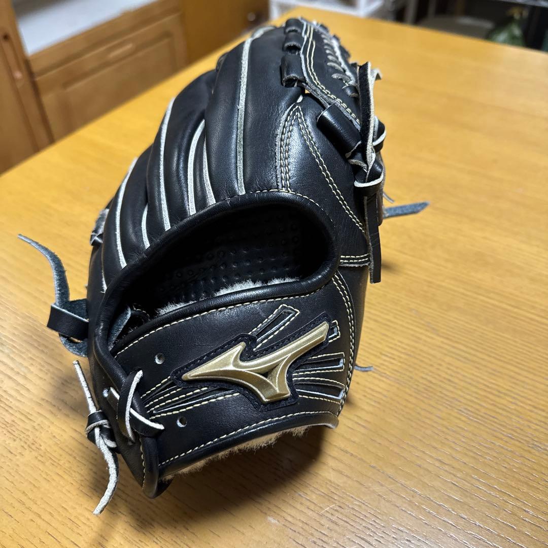 Mizuno グローバルエリート　 黒 レザー グローブ 右投げ用