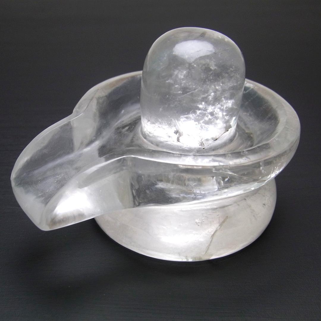 ネパール ガネーシュヒマール産 ヒマラヤン水晶製 シバリンガム 185g