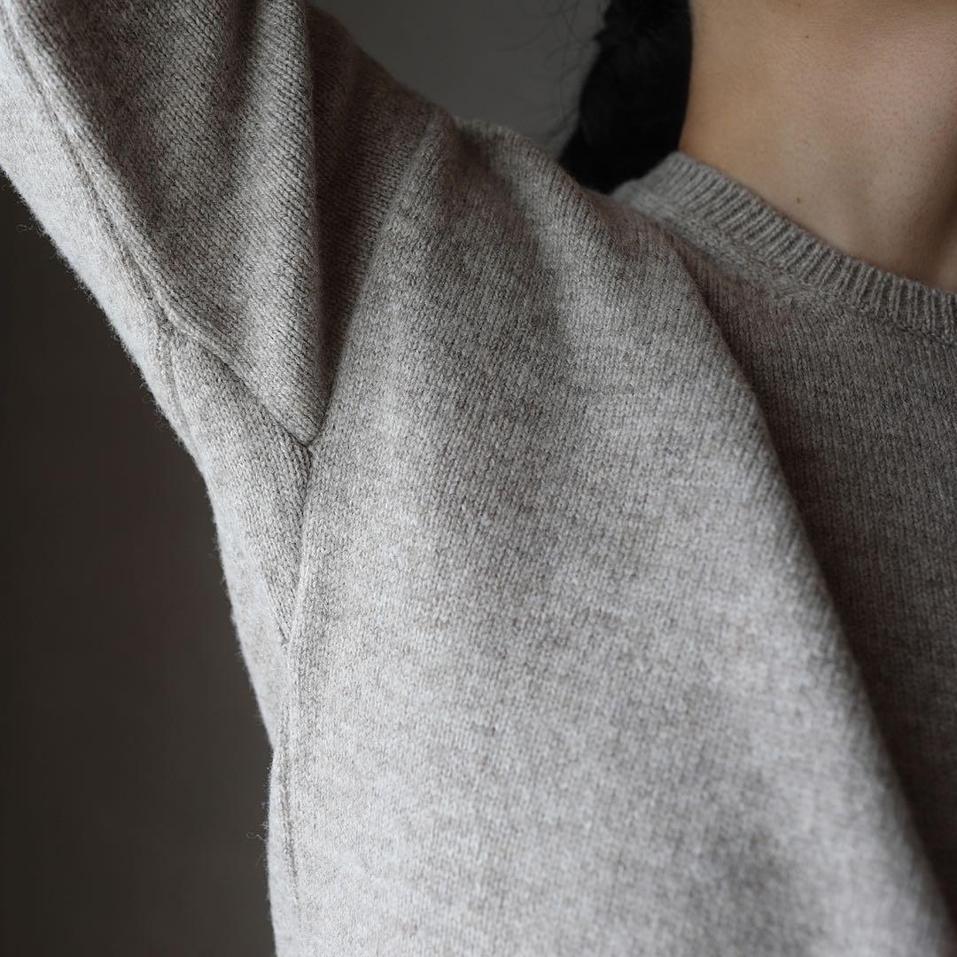 えみおわす　ニット　グレージュ　ヨーガンレール ババグーリ　evam eva