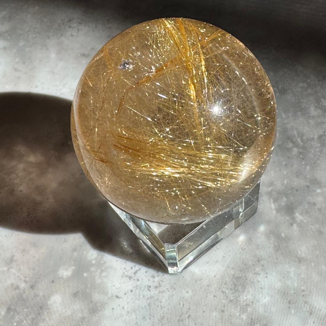 金運アップ◇ゴールドルチルクォーツ◇丸玉　約43.9㎜