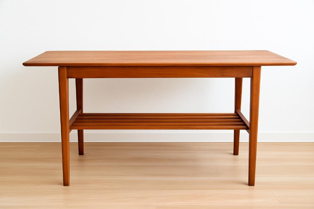 デンマーク製 北欧ヴィンテージ チーク無垢材 センターテーブル 棚付き
