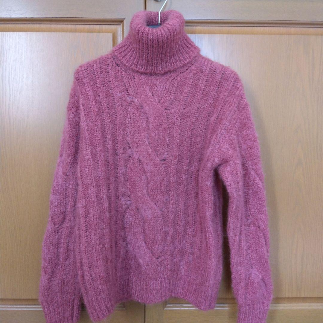 マックスマーラ　モヘアケーブル編みタートルネックセーター