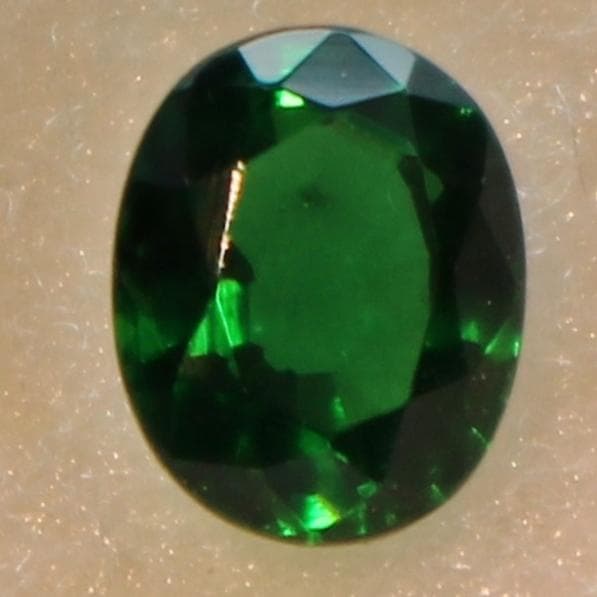 グリーンガーネット　ルース