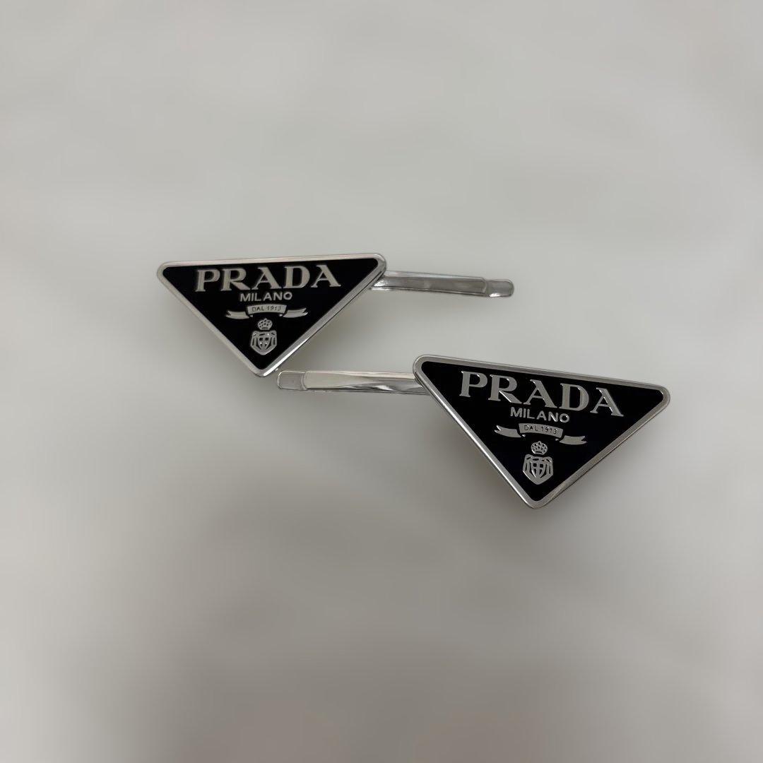 PRADAヘアピン2個セット