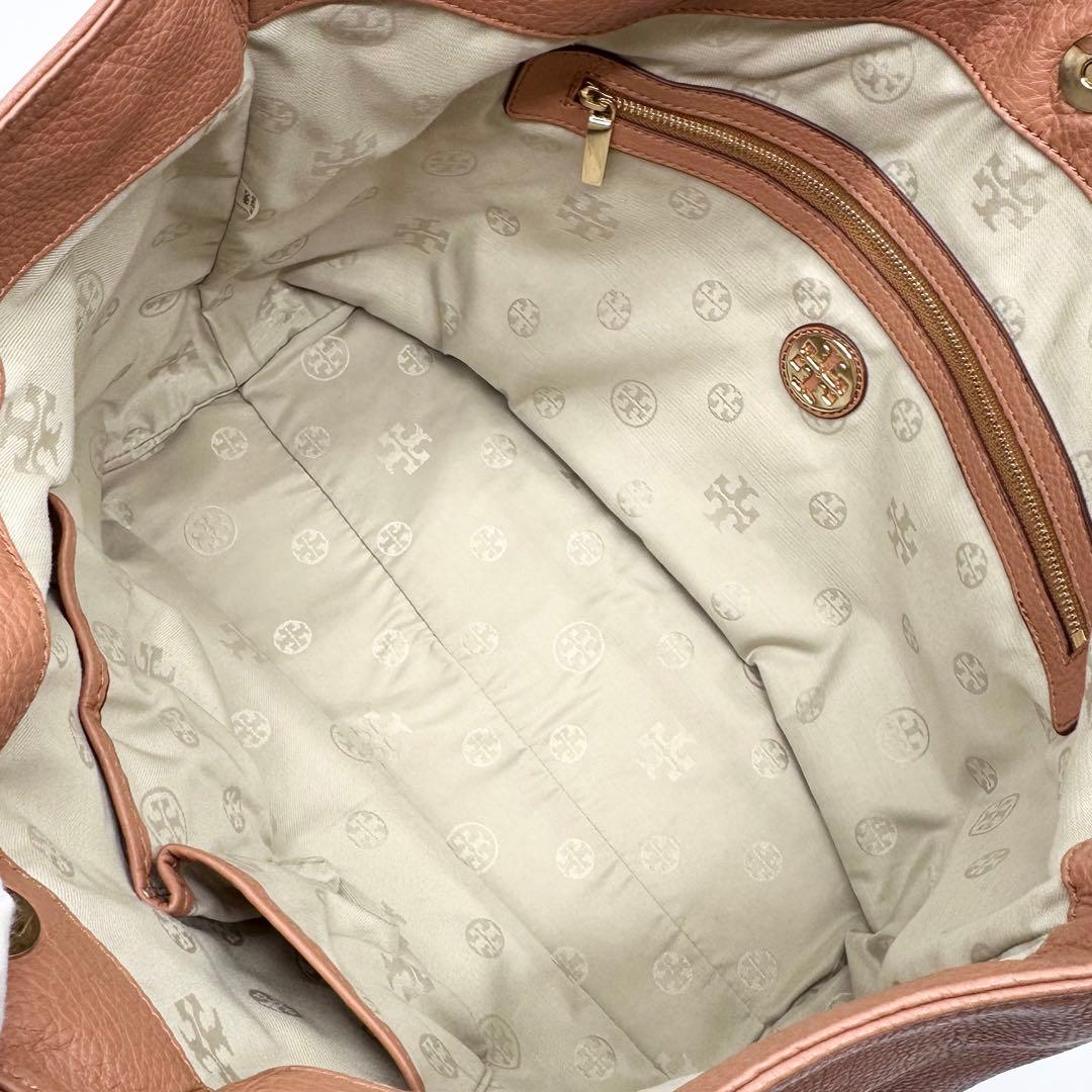 極美品✨トリーバーチ トートバッグ しぼ革 ボンボンチャーム ブラウン系 A4◎