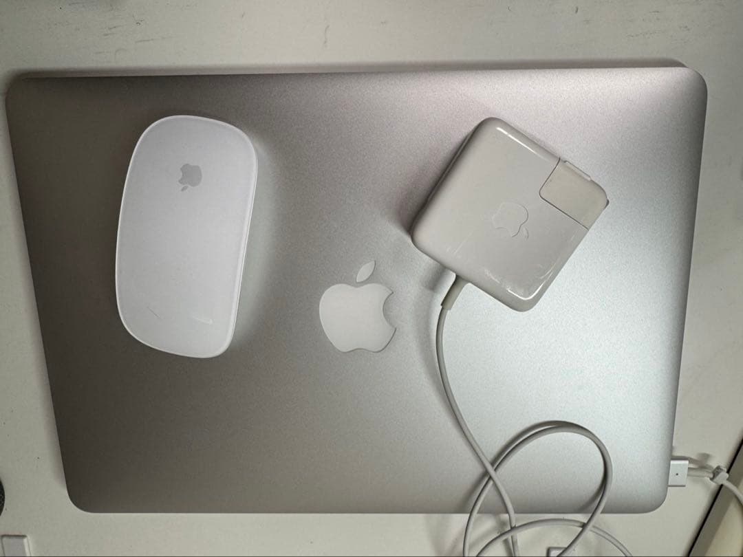 MacBook Air 13インチ Early 2015