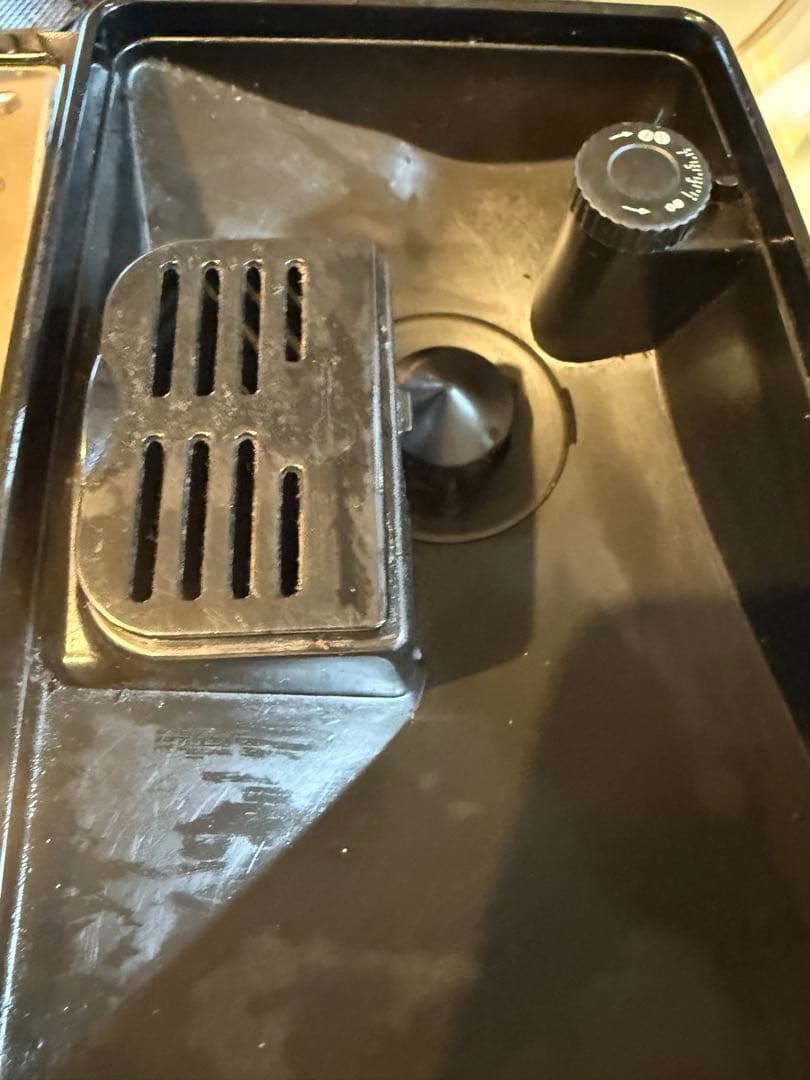 デロンギ マグニフィカSプラス ECAM23210B現状品通電可能