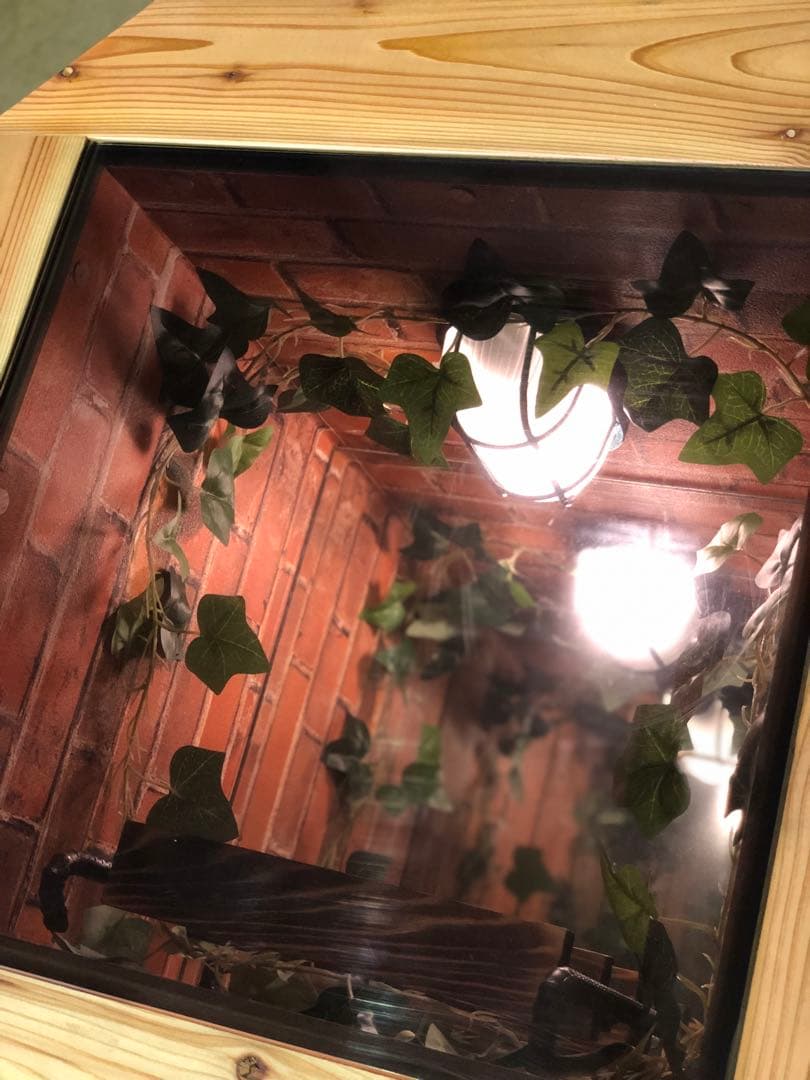 奥深くまで続く井戸テーブル　無限テーブル