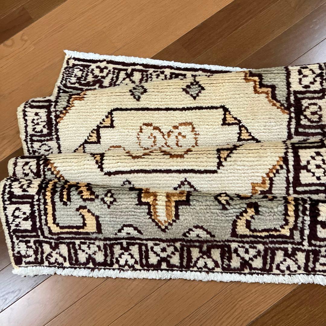 モロッコ絨毯ビンテージラグハートベニワレンウール70x130cm手織り絨毯