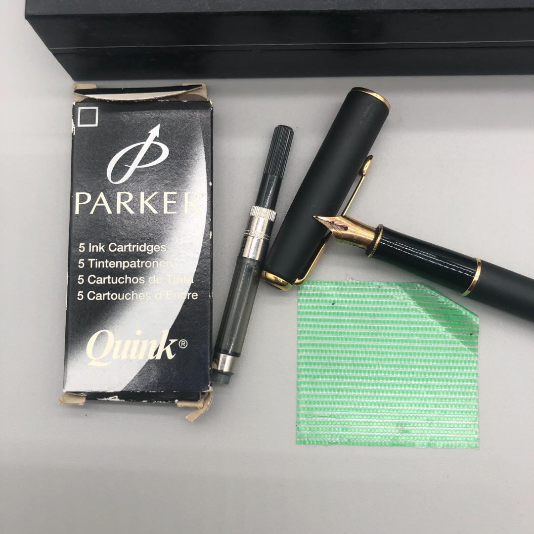 PARKER　パーカー　万年筆　ペン先　金色　ブラック　　文房具　希少品
