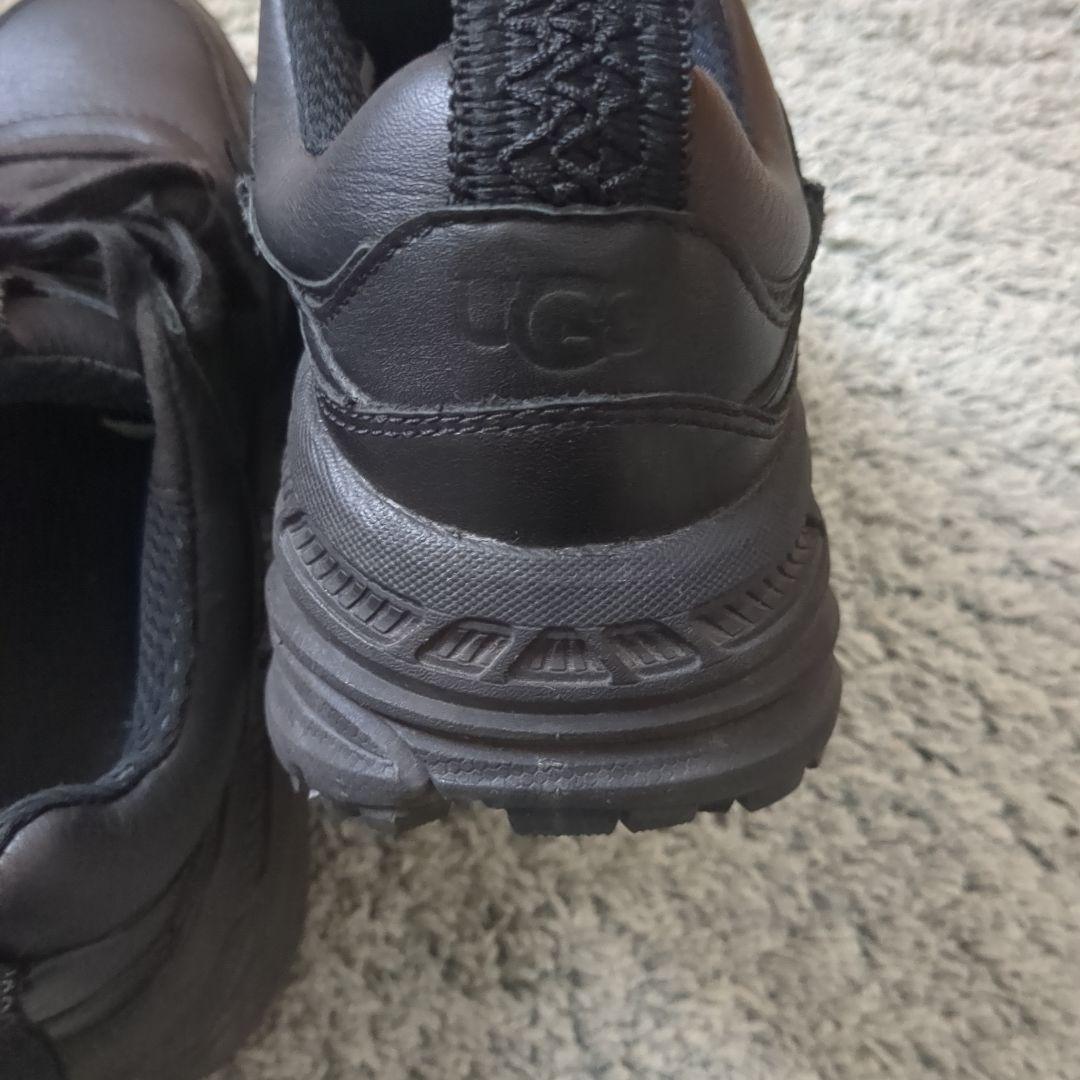 ugg アグ ブラック レザー スニーカー 厚底 レディース 23 CA805