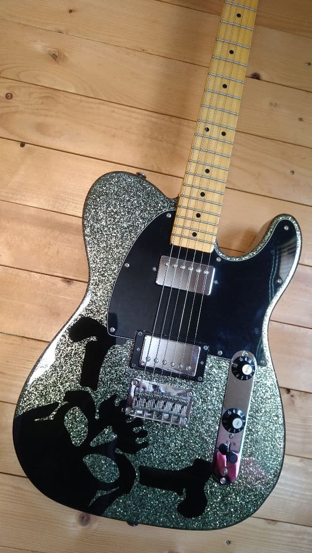 SQUIER　テレキャスター SCANDAL HARUNA スカル柄