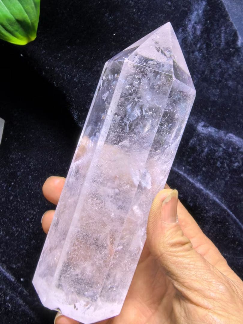 天然石 147mm虹付き水晶のポイント　置物 YY862