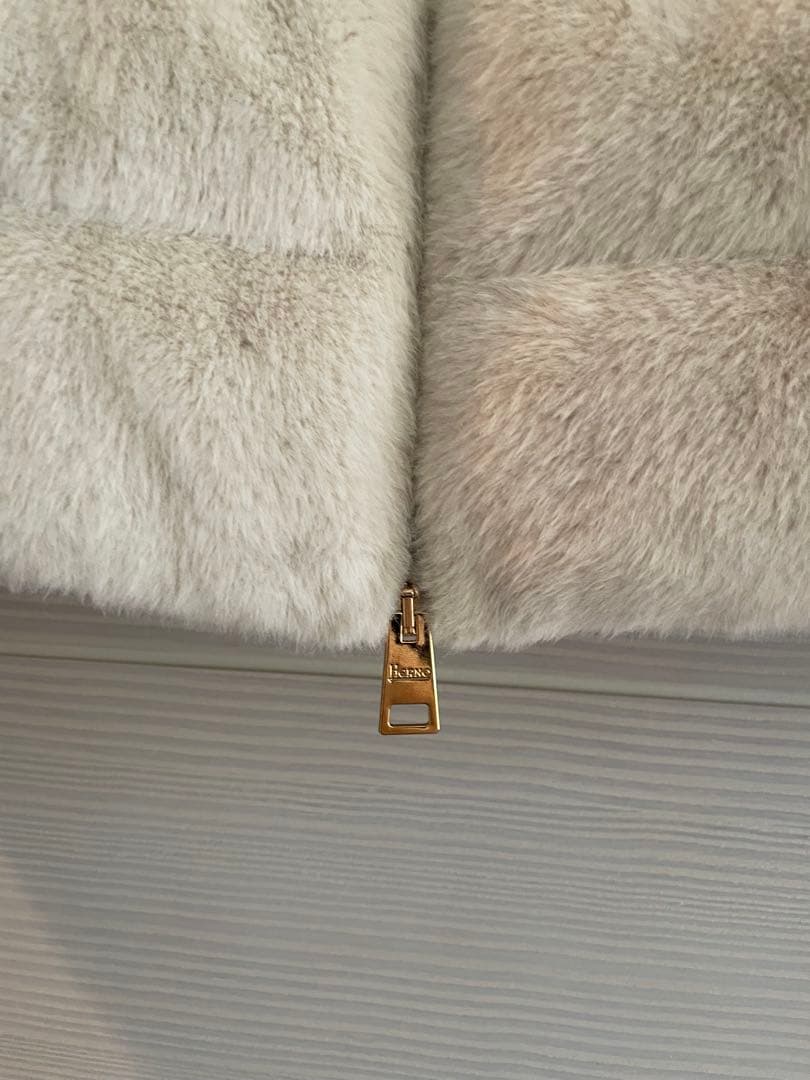 Herno ホワイト ダウンジャケット