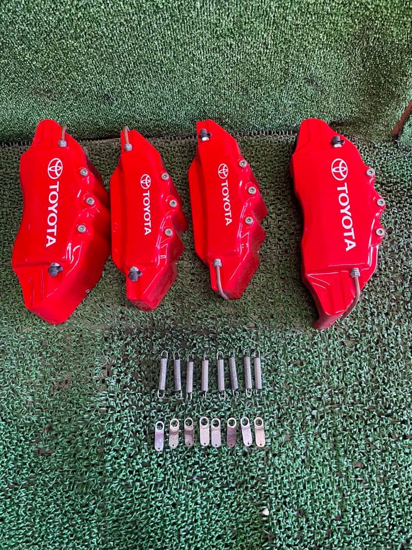 TOYOTA レッド ブレーキキャリパーカバー 4個セット