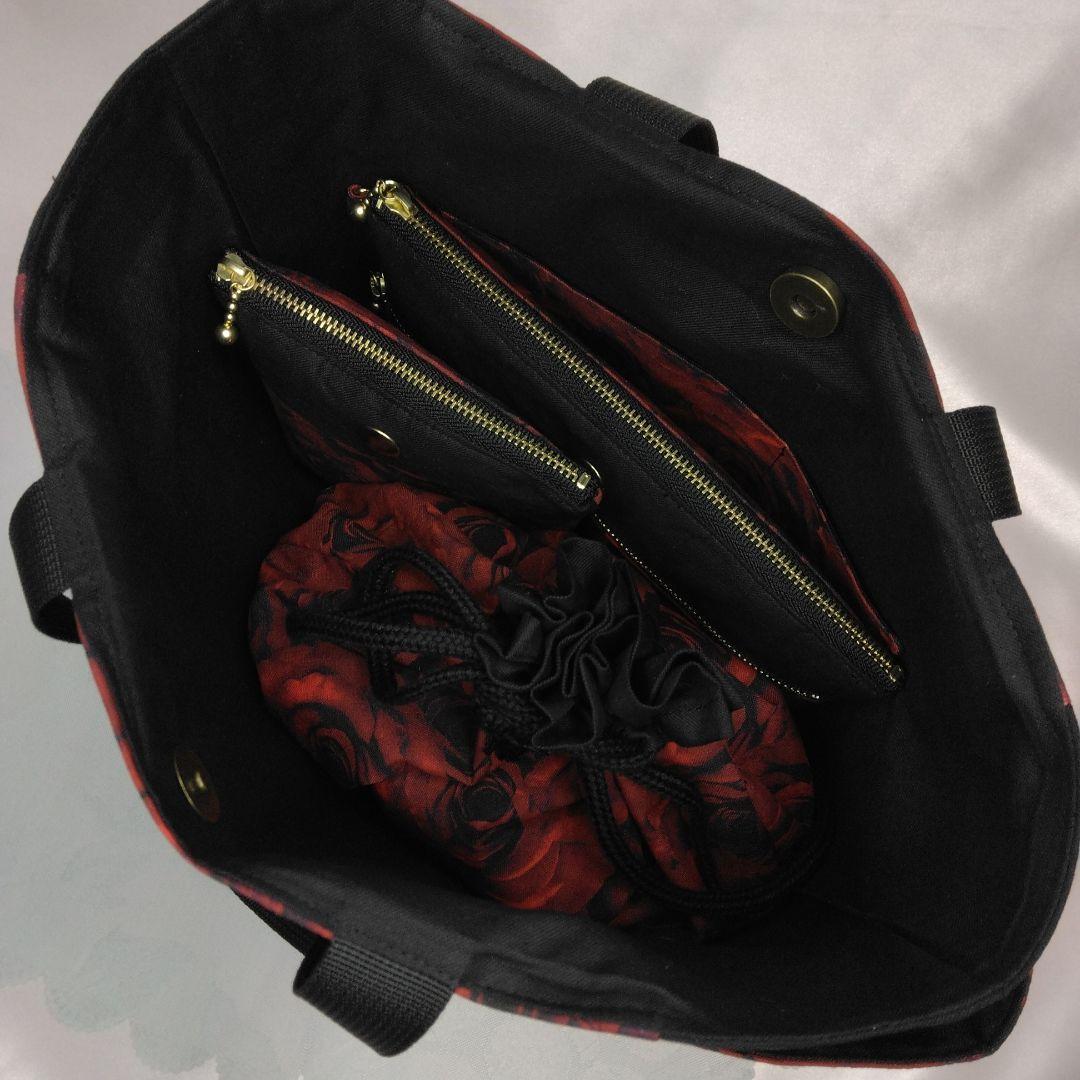 赤いばら柄 ハンドメイドサイドポケット付きトートバッグ 　ポーチ　薔薇柄　4点